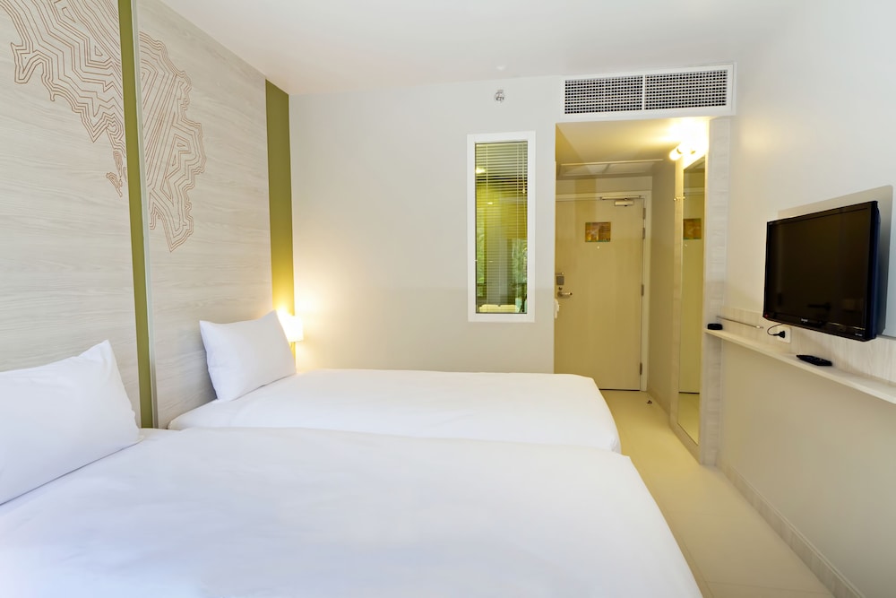 Habitación estándar con 2 camas individuales del hotel Ibis Styles Krabi Ao Nang. Foto 3
