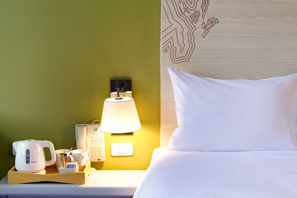 Habitación estándar con 2 camas individuales del hotel Ibis Styles Krabi Ao Nang. Foto 7