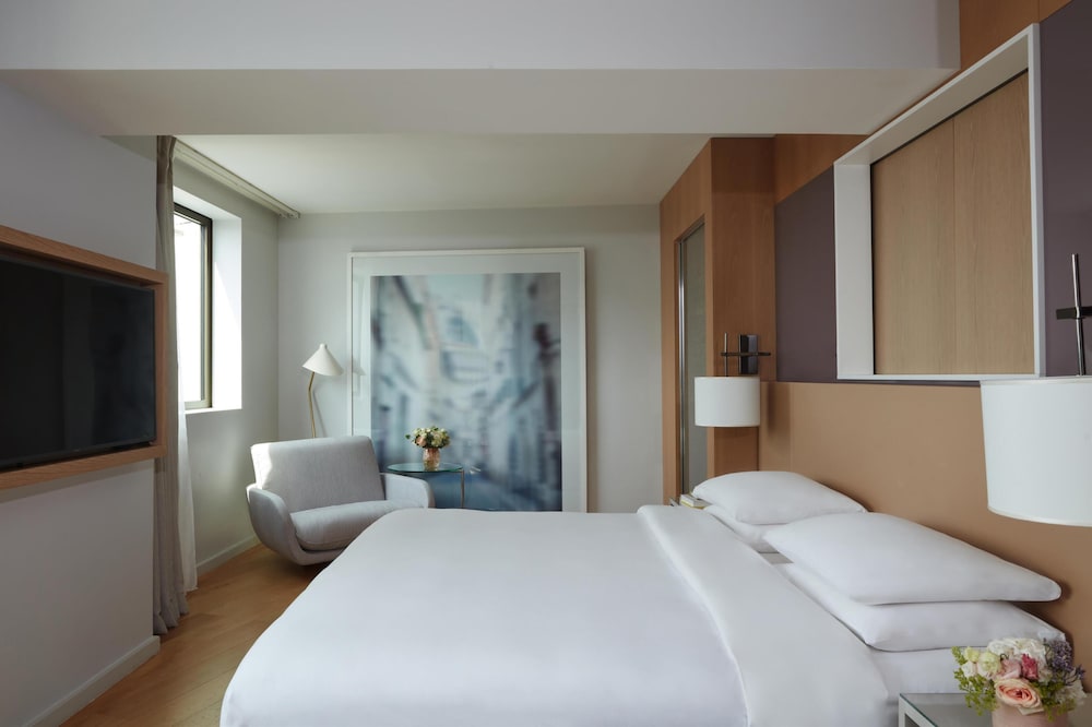 Suite presidencial del hotel Hyatt Regency Paris Etoile. Foto 2