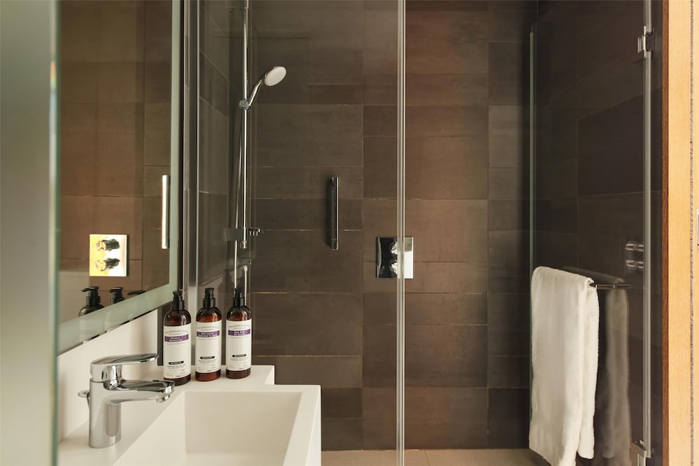 Suite Ejecutiva Regency del hotel Hyatt Regency Paris Etoile. Foto 6