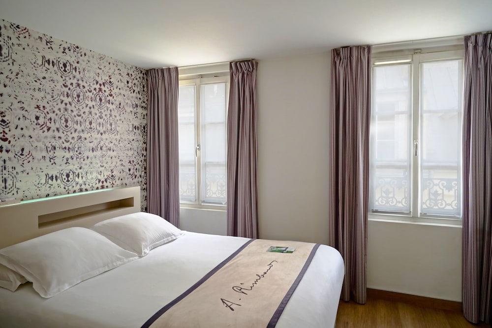 Habitación clásica, 1 cama de matrimonio, no fumadores del hotel Hotel Litteraire Arthur Rimbaud, BW Signature Collection. Foto 9