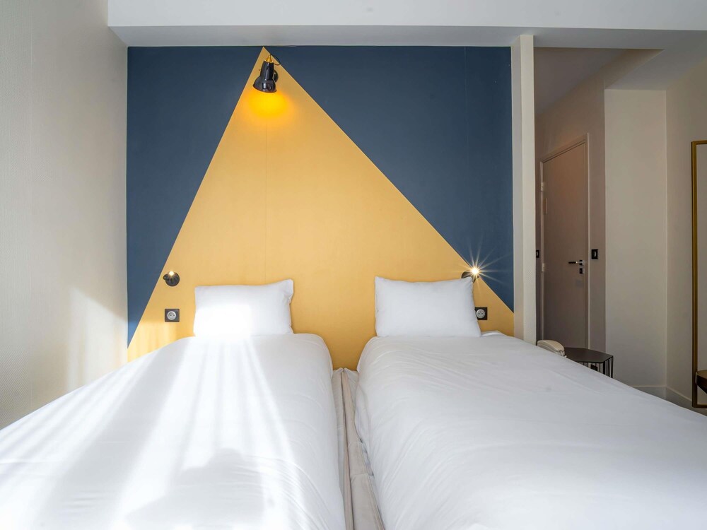 Habitación estándar, 2 camas individuales del hotel Ibis Styles Paris 15 Lecourbe. Foto 8