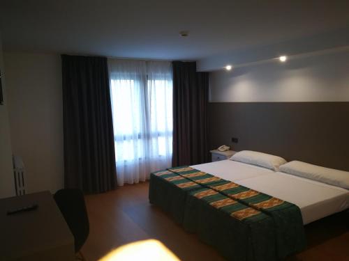 Habitación Doble del hotel Ría Mar. Foto 5