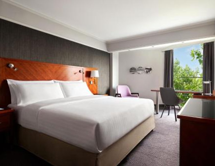 Habitación Deluxe King con cama King del hotel Paris Marriott Rive Gauche and Conference Center