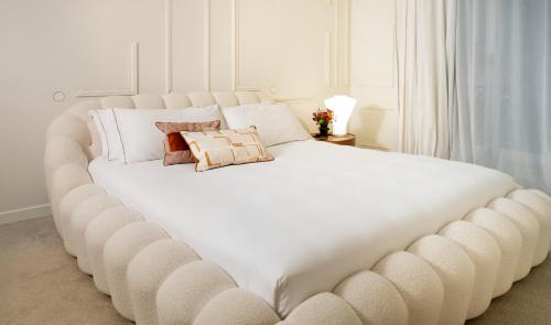 Suite Lujo 1 Cama king 1 habitación Normal del hotel La Maison Champs Elysées