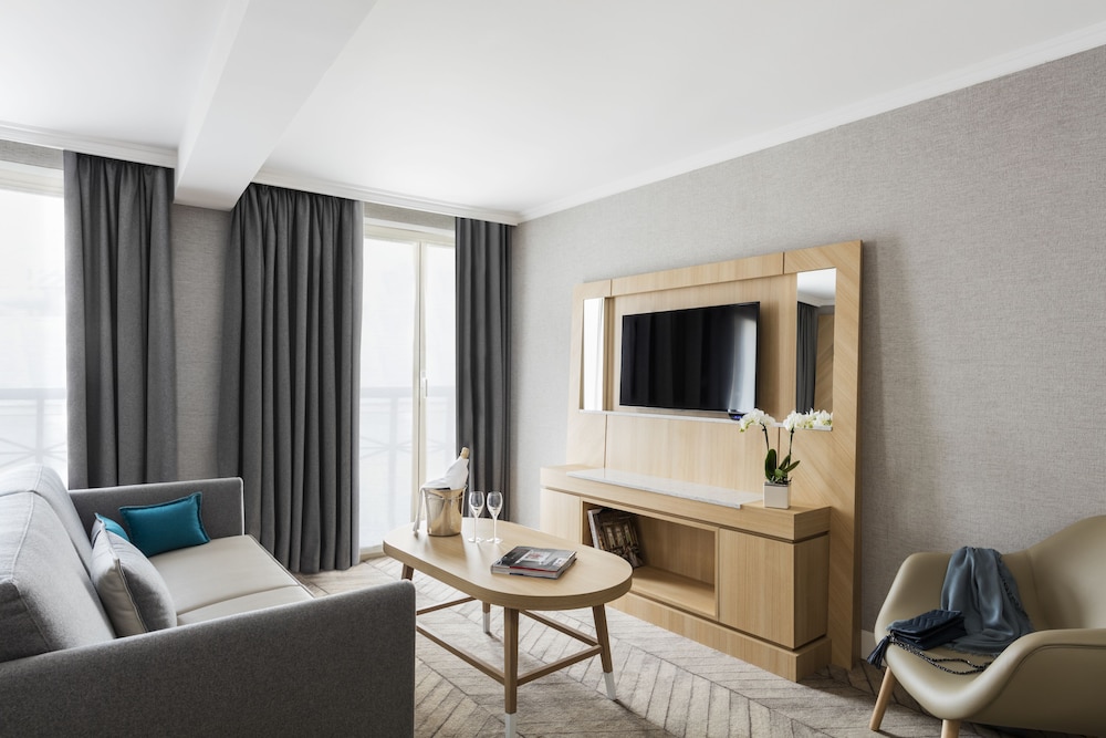 Suite junior del hotel Louvre Saint-Honoré. Foto 1