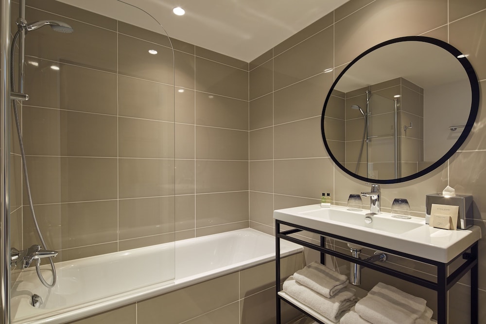 Habitación clásica del hotel Auteuil Tour Eiffel. Foto 3