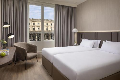 Habitación Estándar con Vistas del hotel NH Paris Gare de l'Est. Foto 2