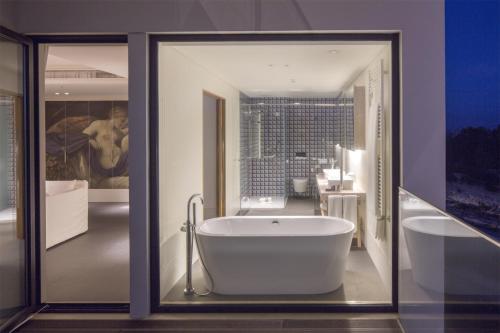 Suite del hotel Royal Obidos Spa and Golf Resort. Foto 7