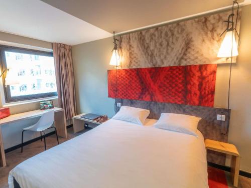 Habitación Doble del hotel IBIS PARIS 17 CLICHY BATIGNOLLES. Foto 18