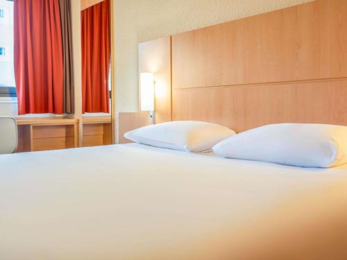 Habitación Familiar del hotel IBIS PARIS 17 CLICHY BATIGNOLLES. Foto 6