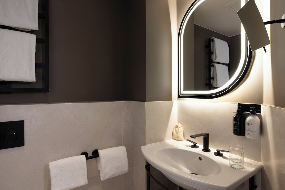 Habitación doble superior, balcón del hotel L'Ormaie & Spa. Foto 5