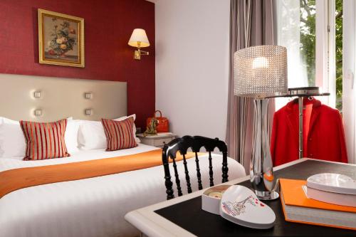 Habitación Doble Superior del hotel Plaza Elysées
