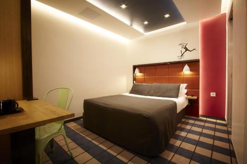 Suite Junior con sofá cama del hotel Hotel Aulivia Opera. Foto 3
