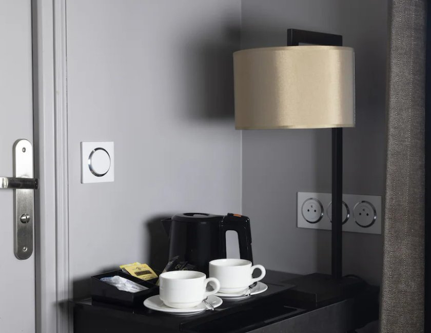 Habitación estándar doble, balcón del hotel Pavillon Monceau. Foto 2