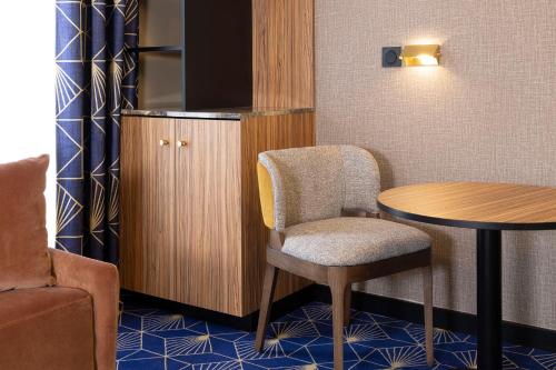 Suite Junior del hotel Rocroy. Foto 2
