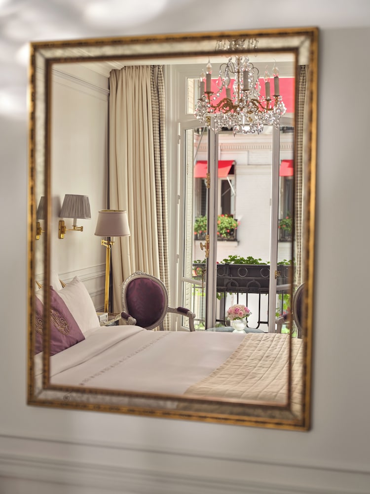 Chambre Simple Classique del hotel Plaza Athénée - Dorchester Collection. Foto 1