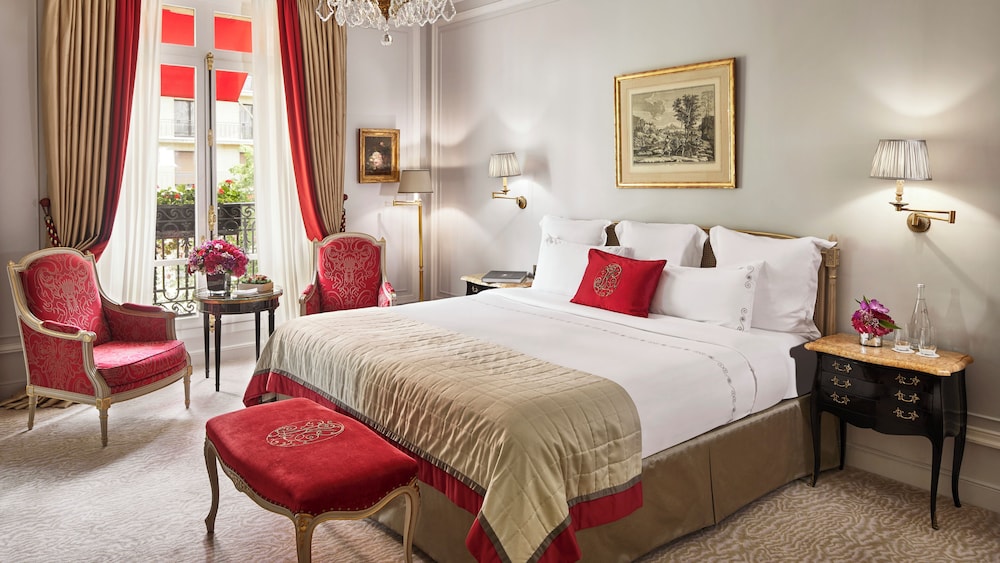 Suite Deluxe - Vue Montaigne del hotel Plaza Athénée - Dorchester Collection. Foto 1