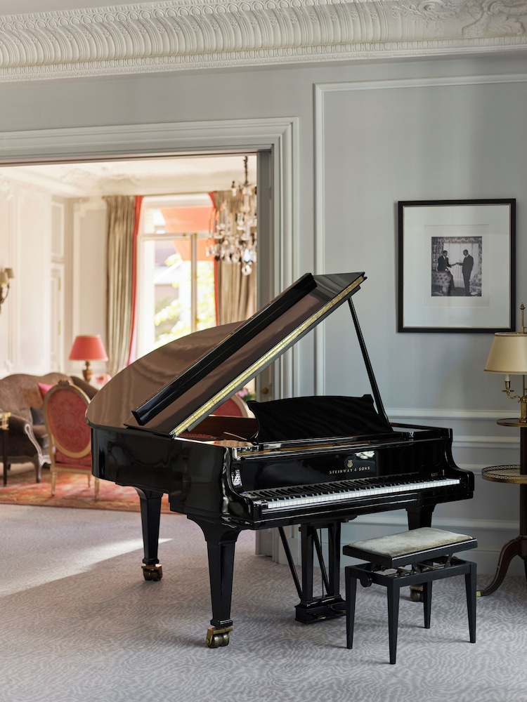 Suite Eiffel Haute Couture del hotel Plaza Athénée - Dorchester Collection. Foto 3
