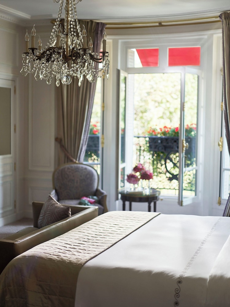 Suite (Prestige Avenue Montaigne View) del hotel Plaza Athénée - Dorchester Collection. Foto 1