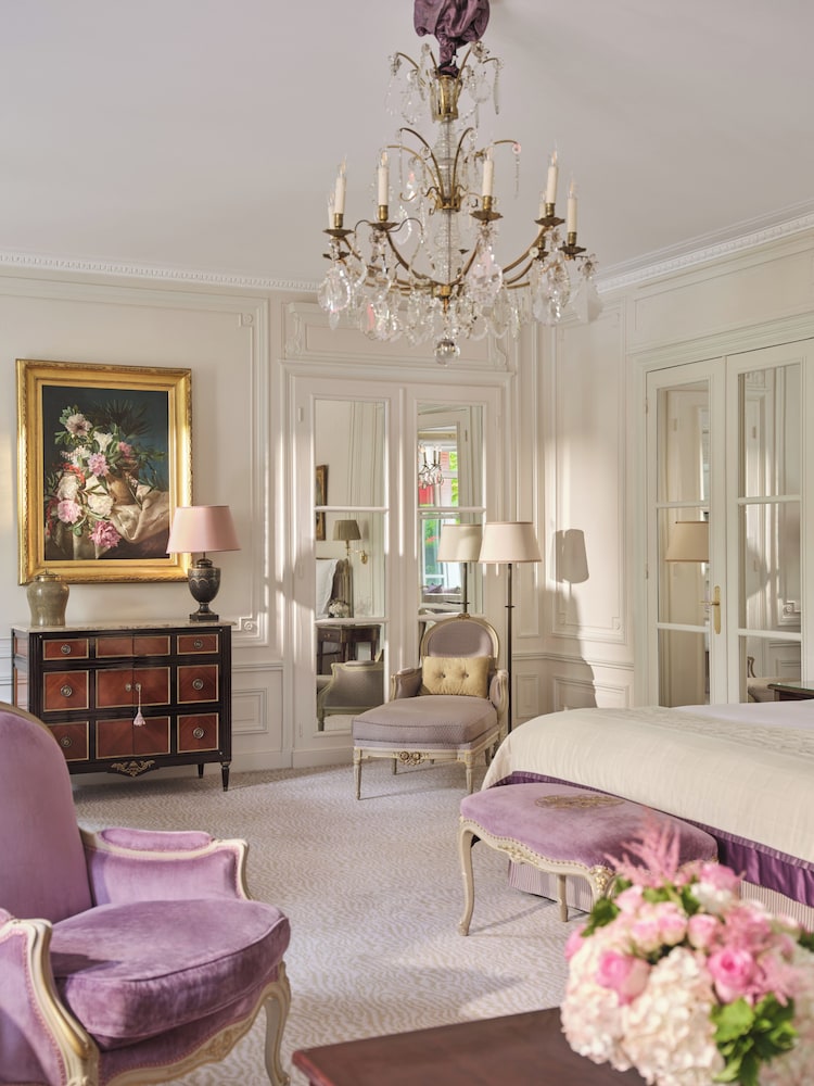 Junior Suite Prestige del hotel Plaza Athénée - Dorchester Collection. Foto 2