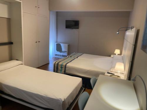 Estudio Triple Estándar del hotel Estudios Aránzazu. Foto 3