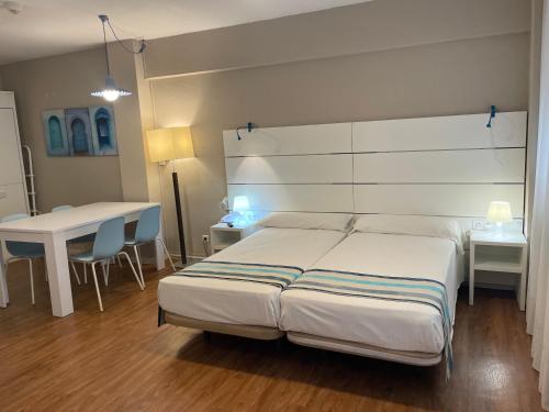 Estudio familiar del hotel Estudios Aránzazu. Foto 4