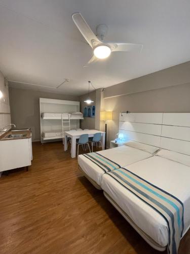 Estudio familiar del hotel Estudios Aránzazu. Foto 6