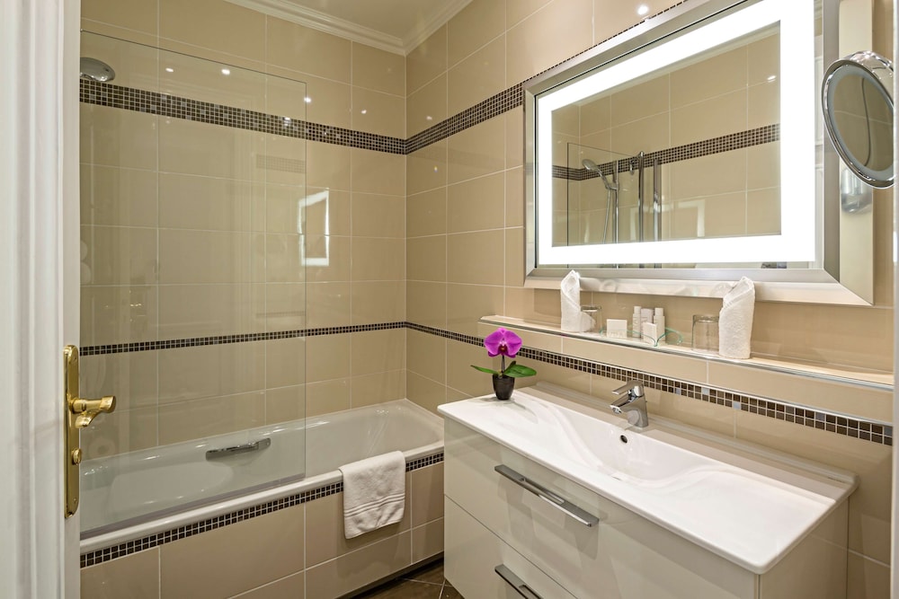 Habitación Superior del hotel Regina Louvre. Foto 7
