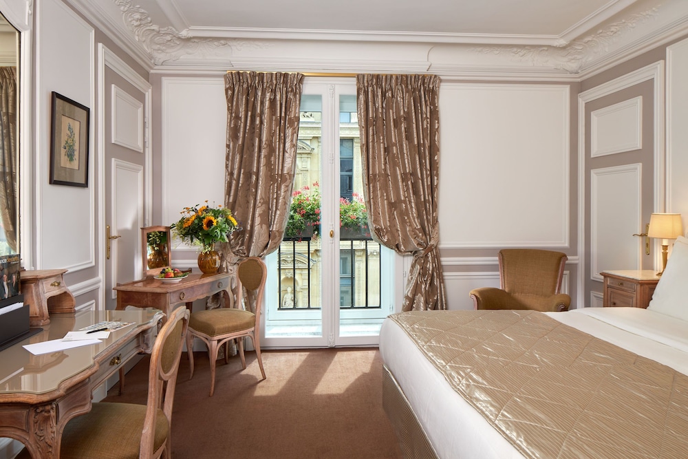 Habitación, en una planta alta (Prestige, Louvre) del hotel Regina Louvre. Foto 4