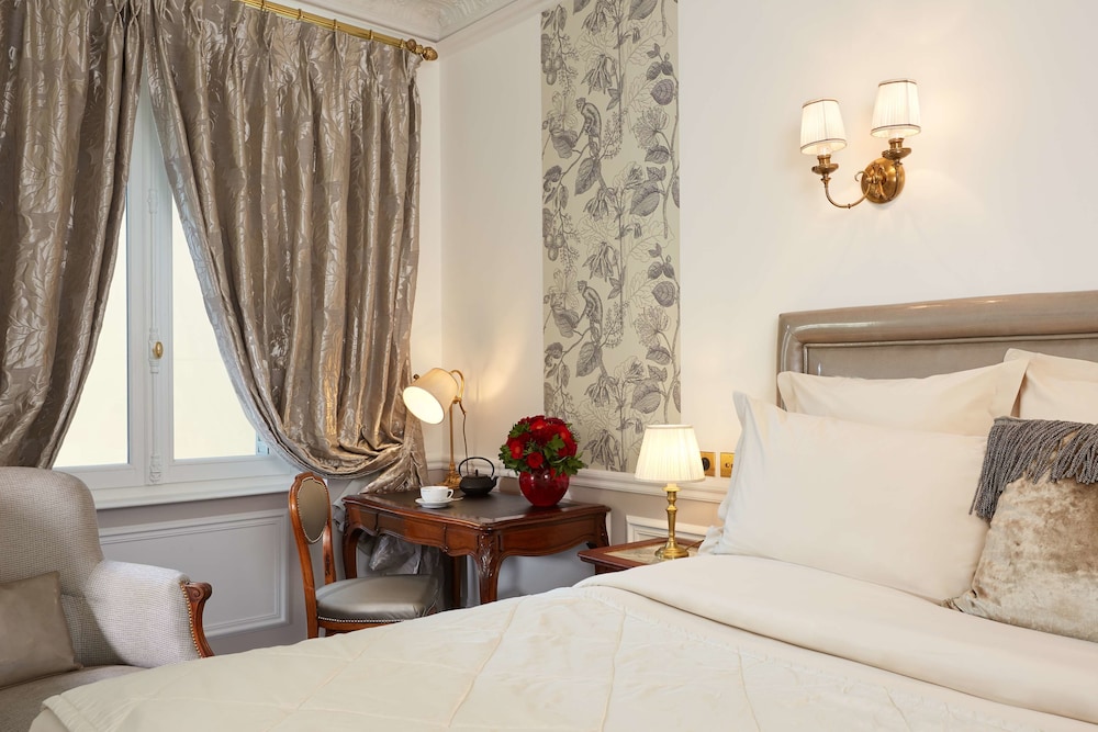 Habitación Deluxe del hotel Regina Louvre. Foto 3