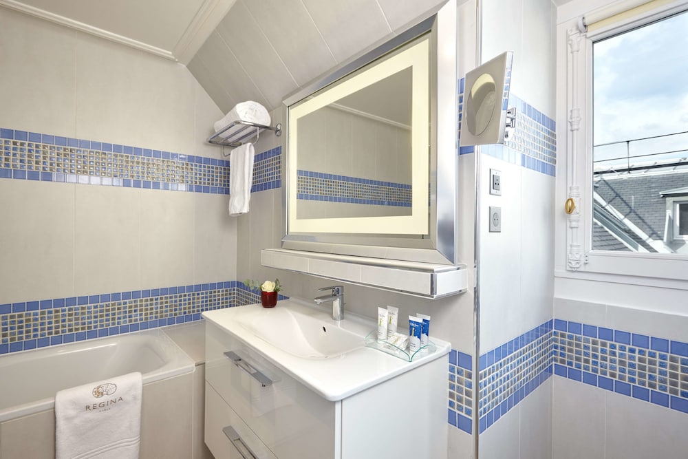 Suite Familiar del hotel Regina Louvre. Foto 9