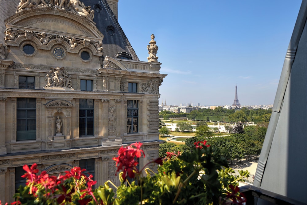 Suite (PARISIENNE) del hotel Regina Louvre. Foto 5