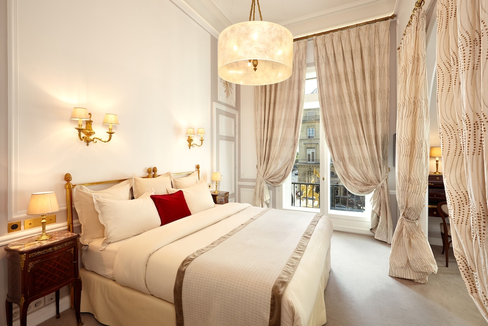 Suite (Eiffel Tower) del hotel Regina Louvre. Foto 11