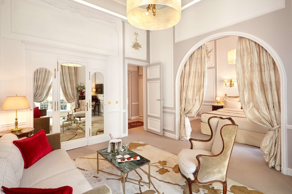 Suite (Eiffel Tower) del hotel Regina Louvre. Foto 12