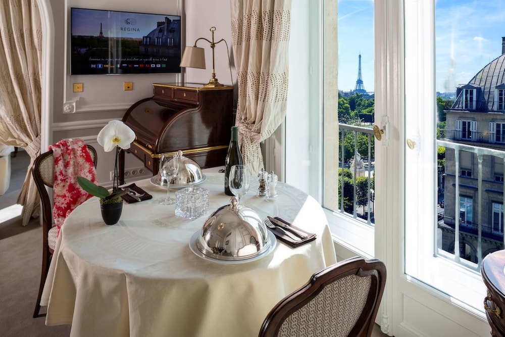 Suite (Eiffel Tower) del hotel Regina Louvre. Foto 20
