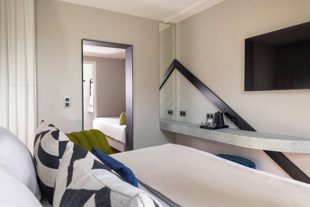 Habitación Deluxe del hotel Raspail Montparnasse. Foto 3