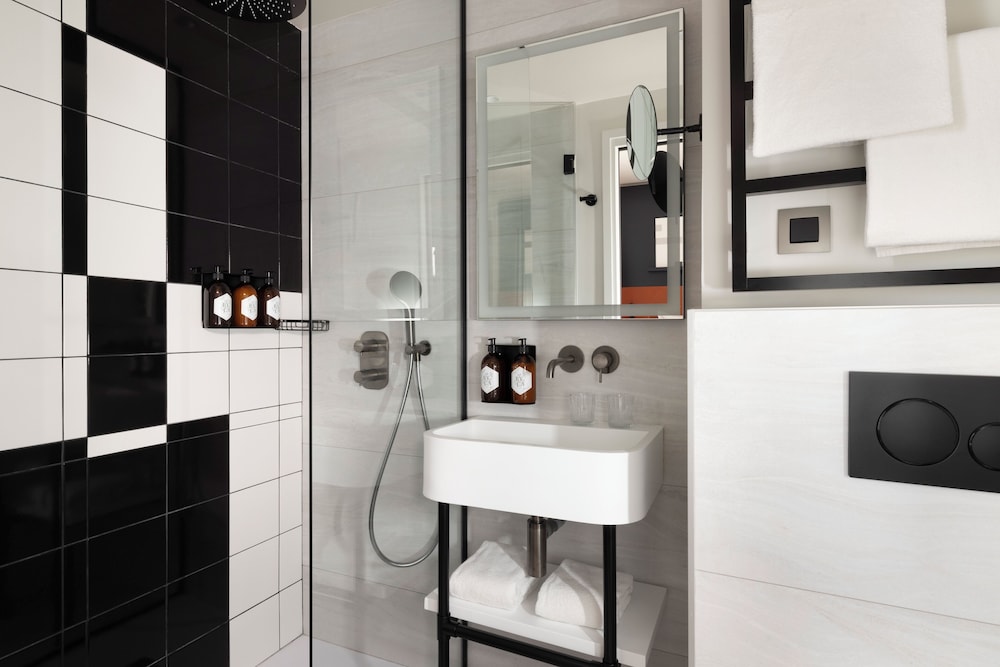 Habitación Superior del hotel Raspail Montparnasse. Foto 4