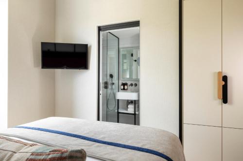 Habitación Doble Clásica del hotel Raspail Montparnasse. Foto 3
