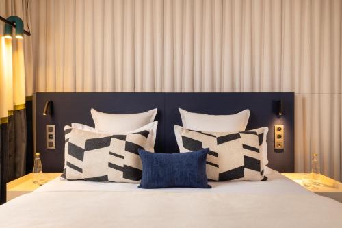 Habitación Triple del hotel Raspail Montparnasse. Foto 3