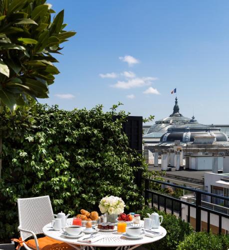 Suite Junior con terraza del hotel San Régis. Foto 3