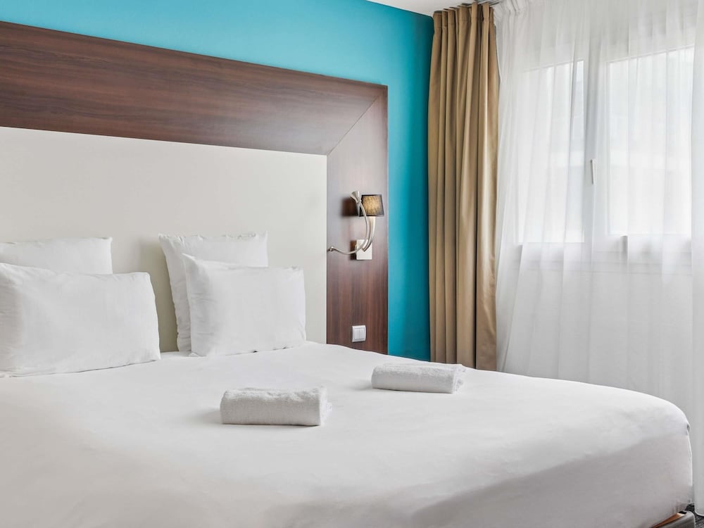 Habitación Clásica con 1 cama doble del hotel Mercure Paris Porte D'orléans. Foto 2