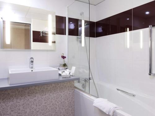 Habitación Doble Clásica del hotel Mercure Paris 19 Philharmonie La Villette. Foto 2