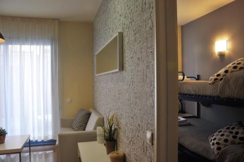 Estudio familiar del hotel Blas De Otero. Foto 6