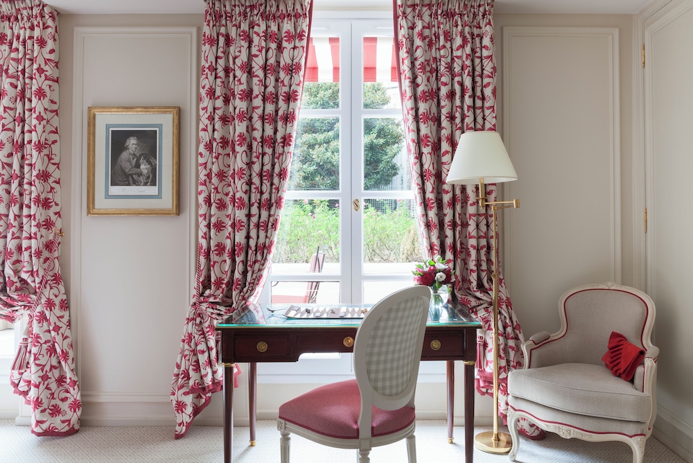 Habitación Deluxe con balcón del hotel Le Bristol Paris - An Oetker Collection. Foto 4