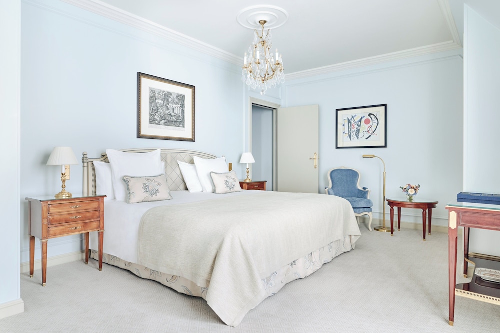 Habitación Prestige con balcón del hotel Le Bristol Paris - An Oetker Collection