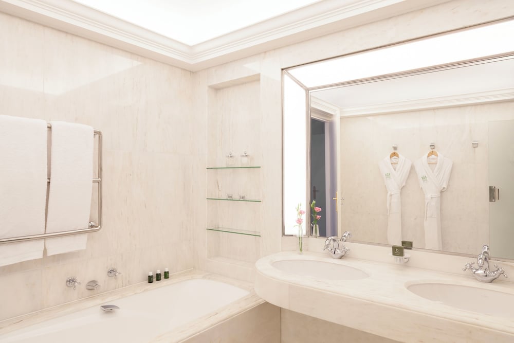 Habitación superior del hotel Le Bristol Paris - An Oetker Collection. Foto 4