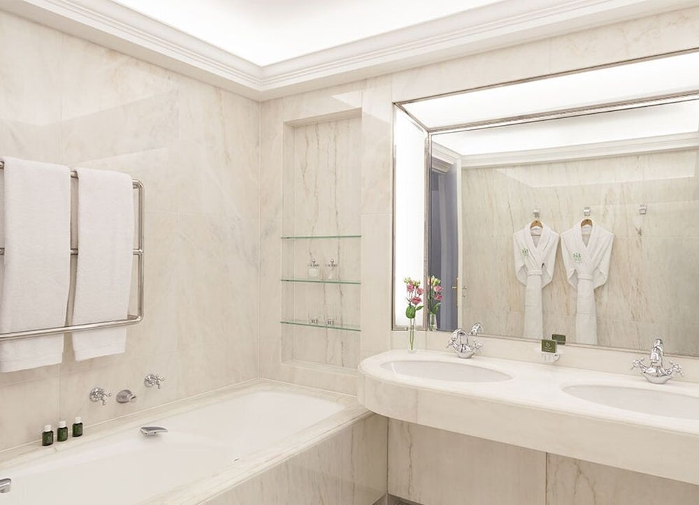 Habitación de prestigio del hotel Le Bristol Paris - An Oetker Collection. Foto 4