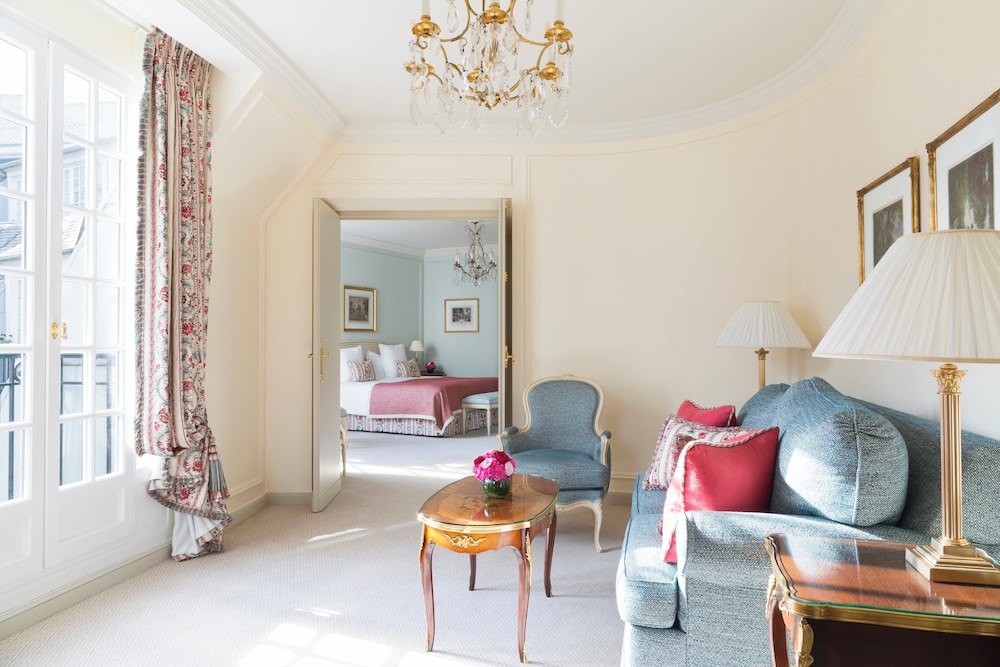 Suite Deluxe con terraza del hotel Le Bristol Paris - An Oetker Collection. Foto 5