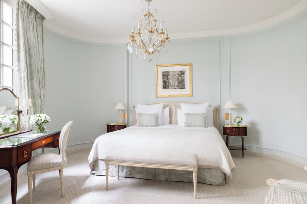 Suite Junior Deluxe del hotel Le Bristol Paris - An Oetker Collection
